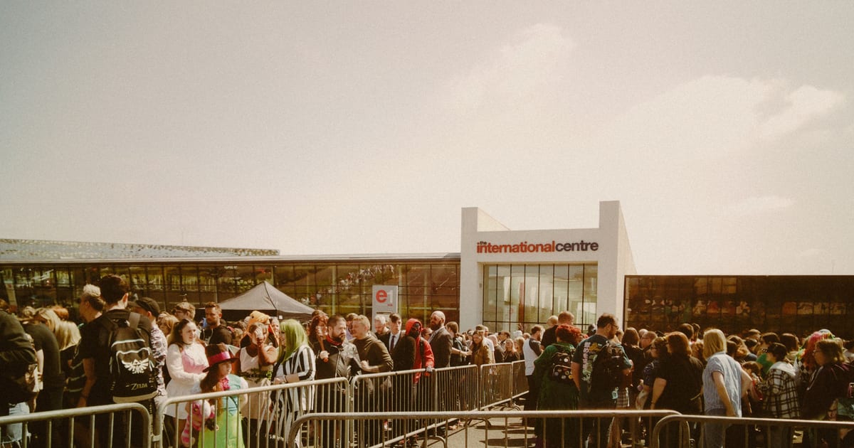 Trade Fairs Across NRW: Essen, Cologne and Dortmund from DUS | DüsseldorfRide