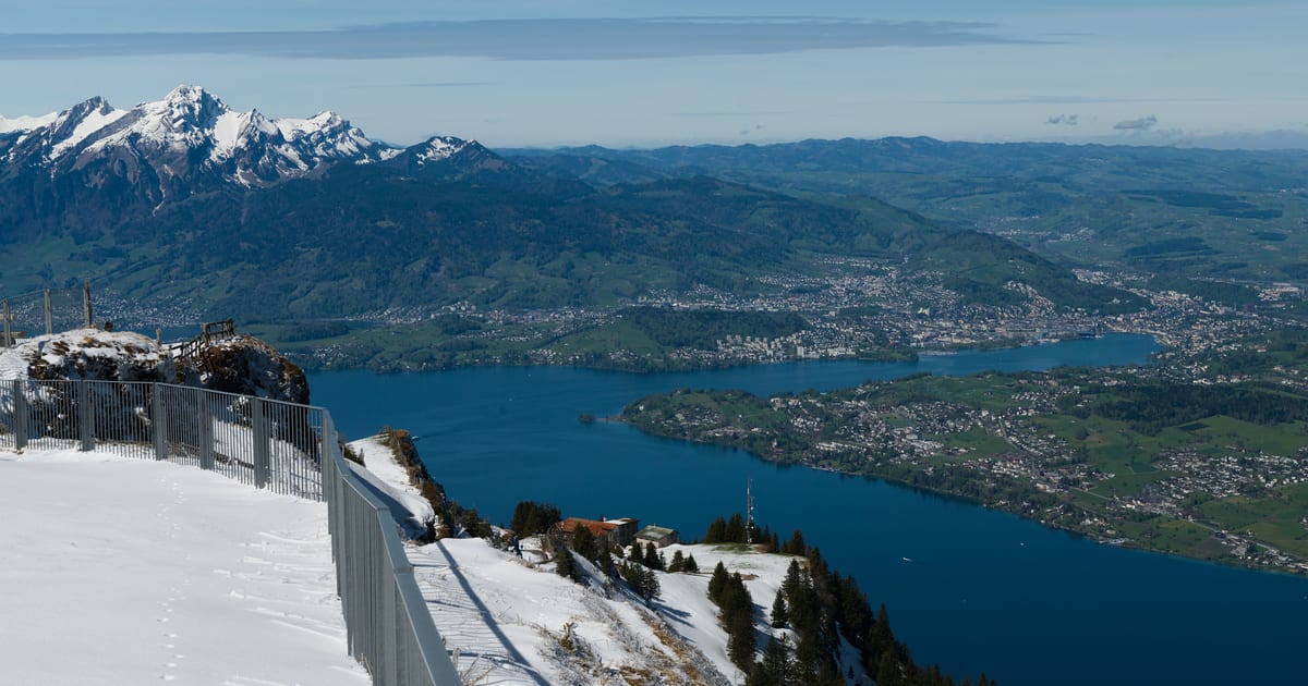 Dusseldorf to Switzerland: Zurich, Basel and the Alps by Private Car | DüsseldorfRide