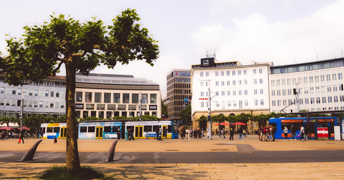 Dortmund and Bochum: Dortmund Airport or Dusseldorf? | DüsseldorfRide