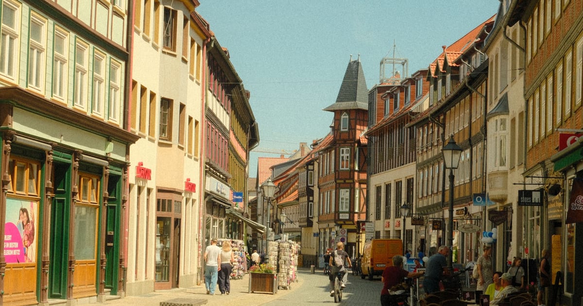Münster, Bielefeld and Ostwestfalen: Which Airport Should You Use? | DüsseldorfRide