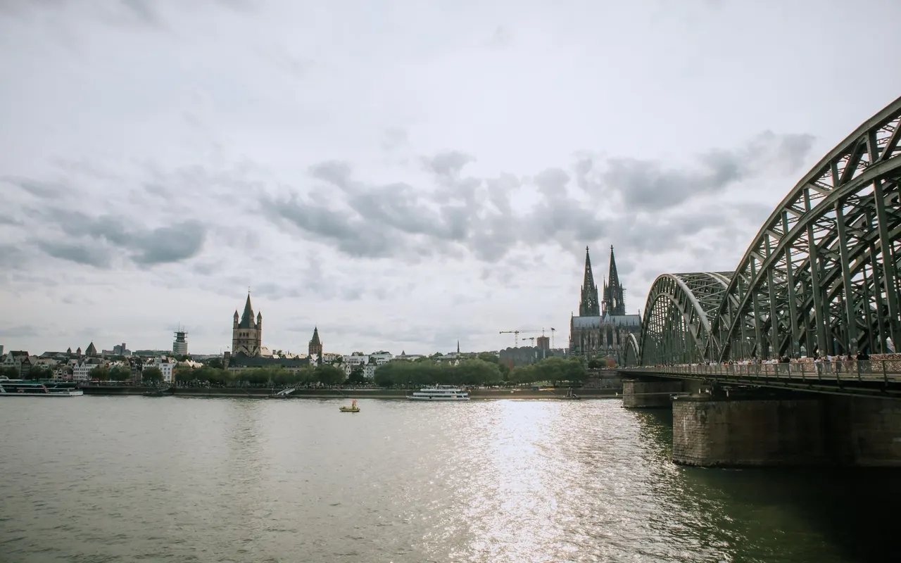 Cologne Cathedral & Old Town